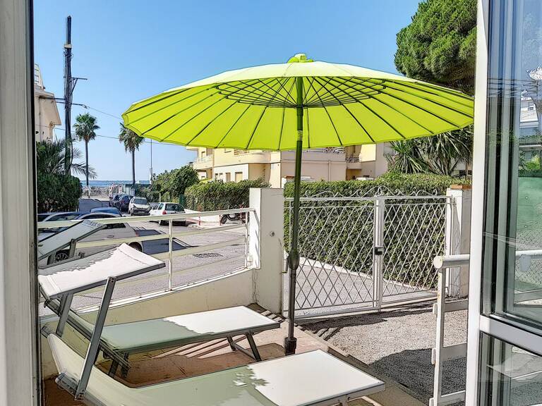 APPARTEMENT FACE AUX PLAGES  80m habitables — photo 1