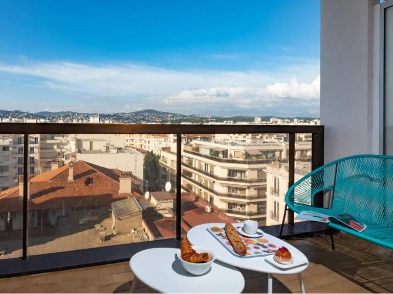 APPARTEMENT BORD DE MER VUE PANORAMIQUE — photo 1