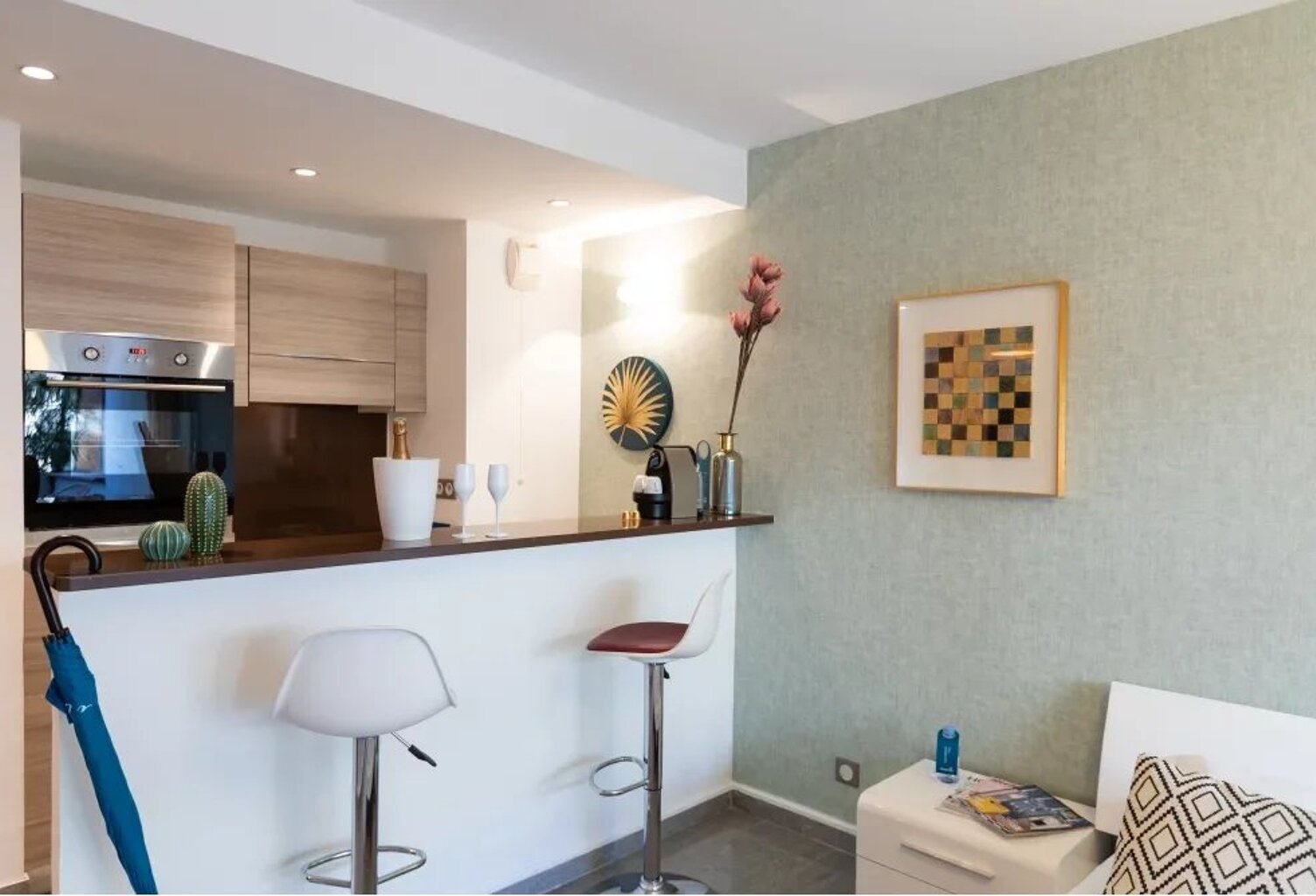 APPARTEMENT BORD DE MER TERRASSE 13 m² — photo 1