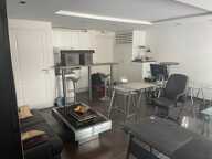 Local commercial — photo 2