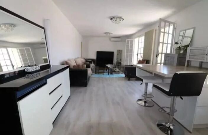 APPARTEMENT  4 PIECES  DERNIER ETAGE GARAGE PISCINE — photo 4