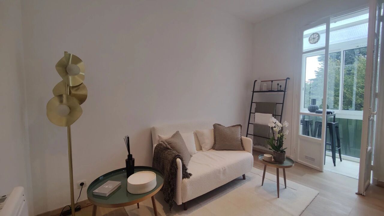 appartement  pièces 12 m2 à vendre à Antibes (06600)