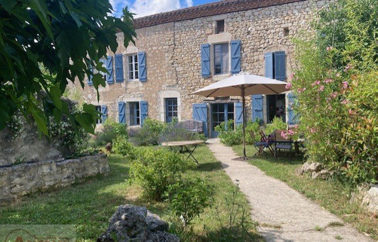 maison 6 pièces 158 m2 à vendre à Cordes-sur-Ciel (81170)