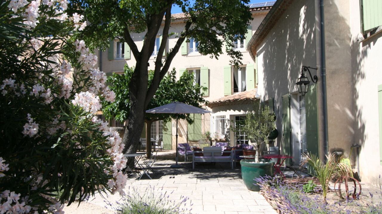 maison 10 pièces 420 m2 à vendre à Saint-Paul-Trois-Châteaux (26130)