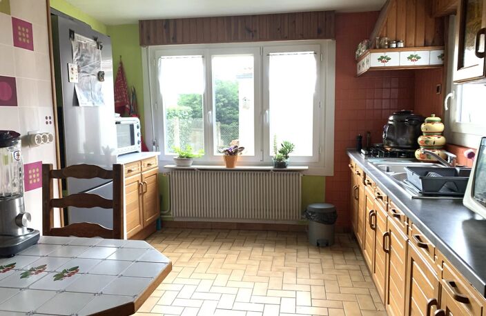 Dans un secteur calme de ROUSIES — photo 3