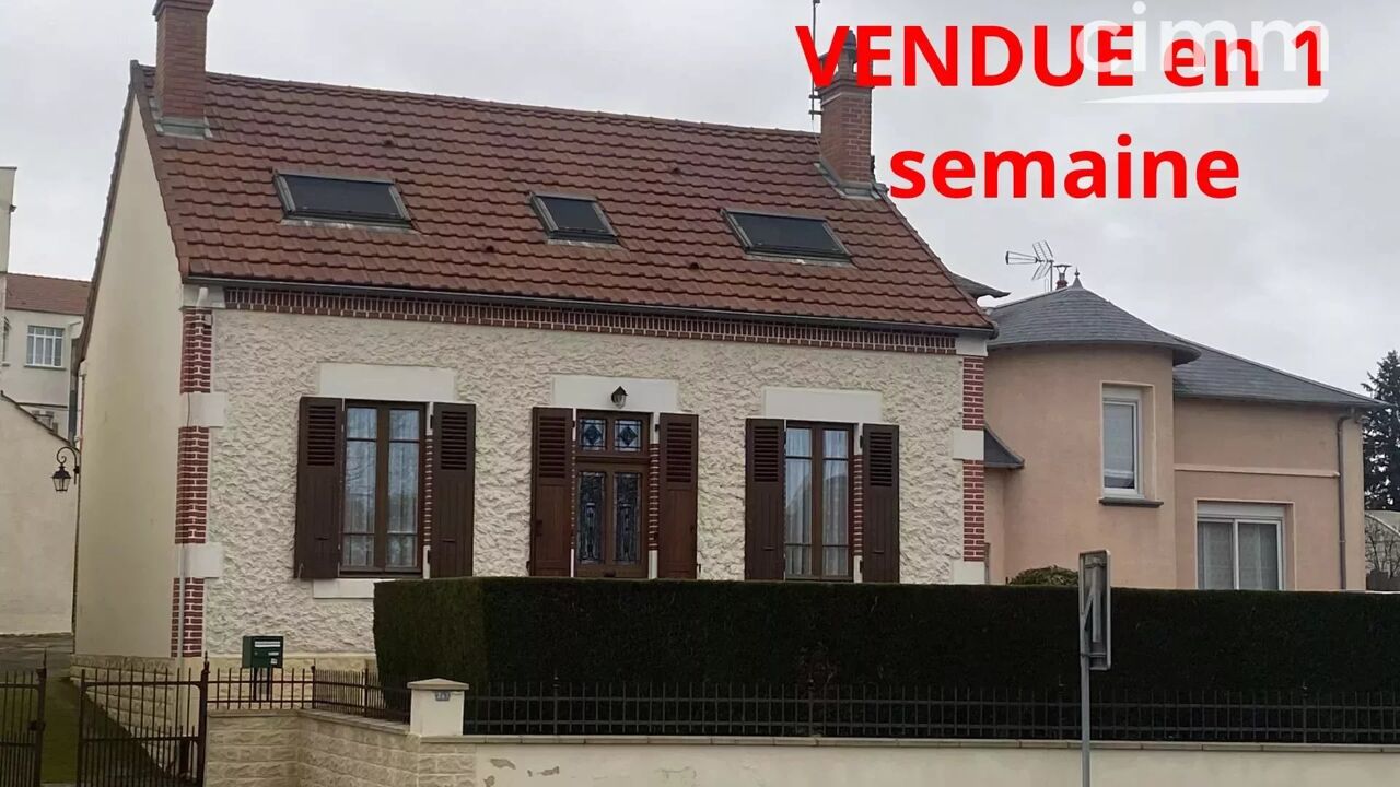 maison  pièces  m2 à vendre à Dompierre-sur-Besbre (03290)