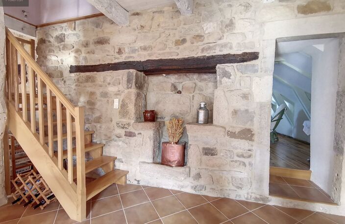 Maison en pierre à BERTHOLENE — photo 3