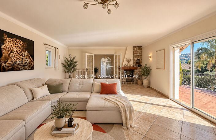 VILLA RENOVEE 7 PIÈCES 200 M²  AVEC VUE DEGAGÉE MER, AUX ISSAMBRES — photo 5