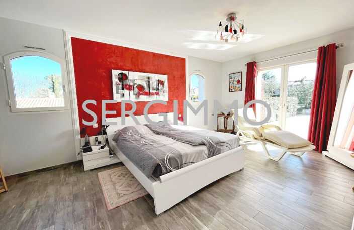 VENDUE PAR NOS SOINS Propriété coup de coeur proche village Montauroux 6 pièce(s) 245 m² — photo 5