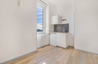 location appartement 425 € CC /mois à proximité de Gardanne (13120)