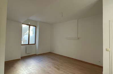 location appartement 411 € CC /mois à proximité de Savignargues (30350)