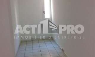 Bureau  55 m² à louer à Perpignan (66000)