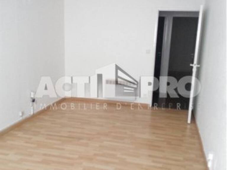 Bureaux à louer — photo 1