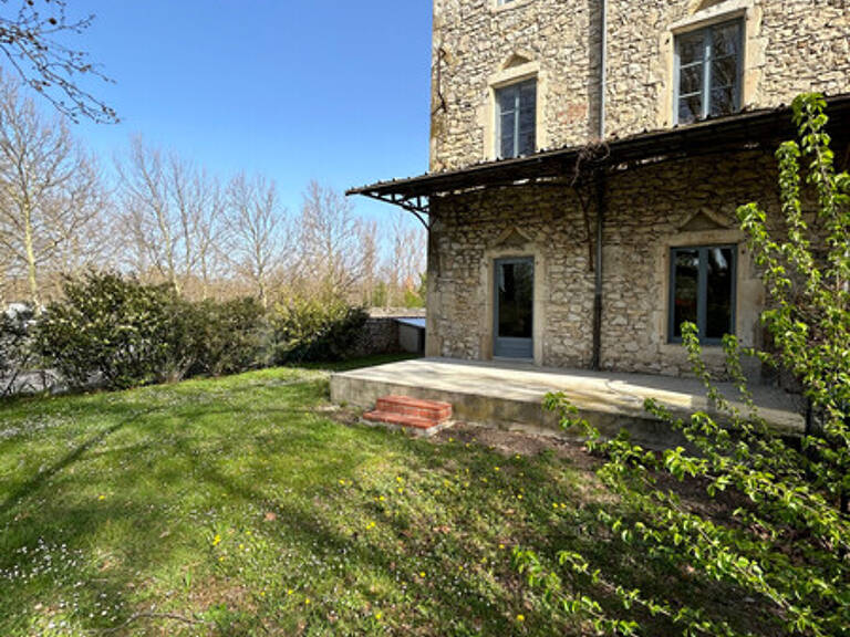 F4 — photo 1
