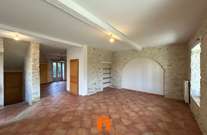 F4 — photo 3