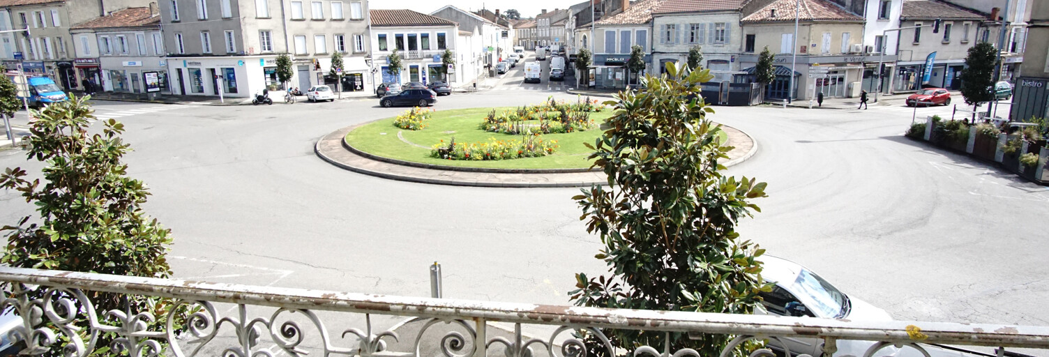 Commerce  160 m² à vendre à Auch (32000)