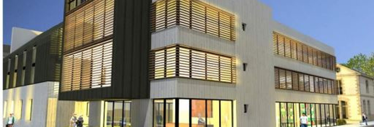 Commerce  204 m² à louer à Pontivy (56300)