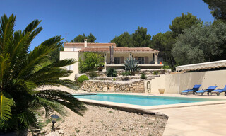 Maison 6 Pièces 243 m² à vendre à L'Isle-sur-la-Sorgue (84800)