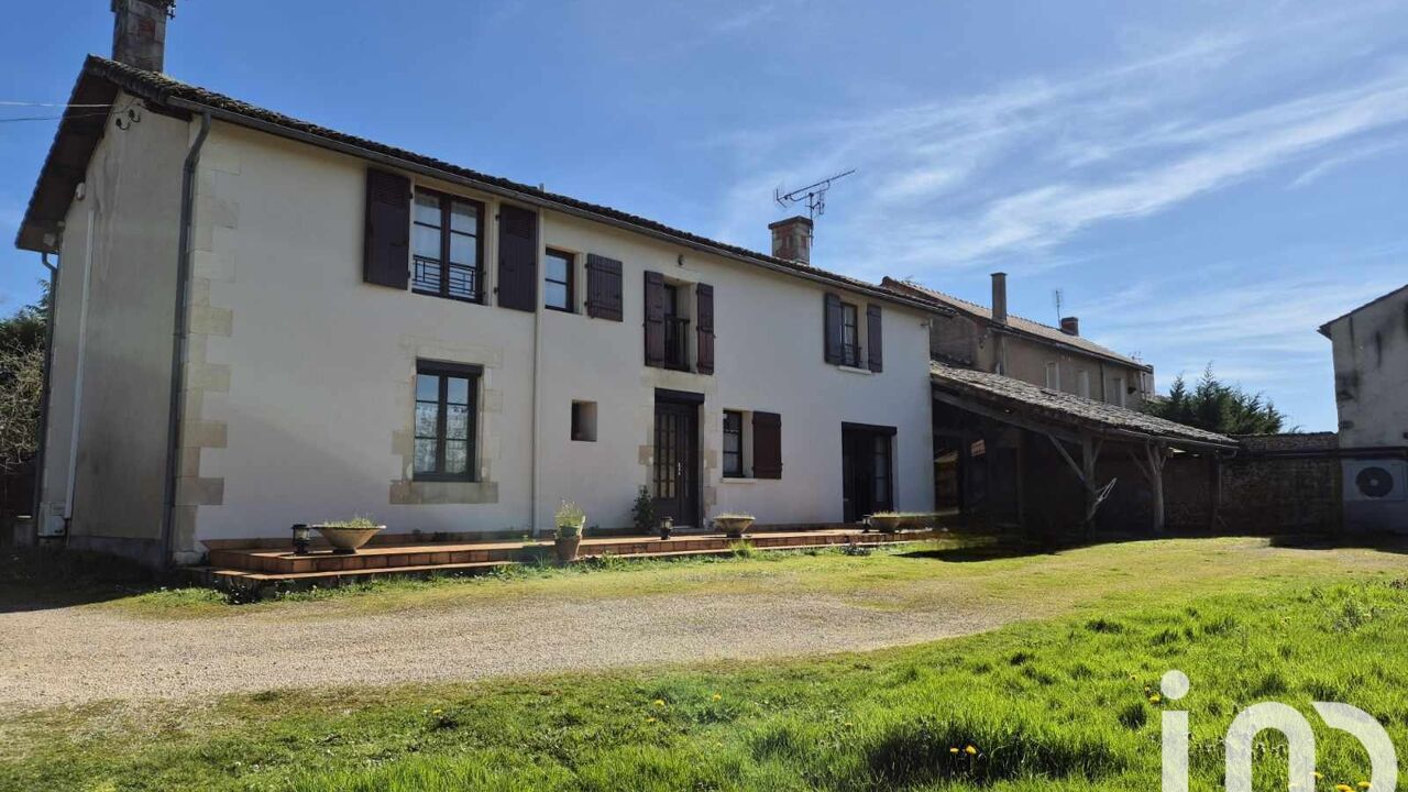 maison 6 pièces 226 m2 à vendre à Valence-en-Poitou (86700)