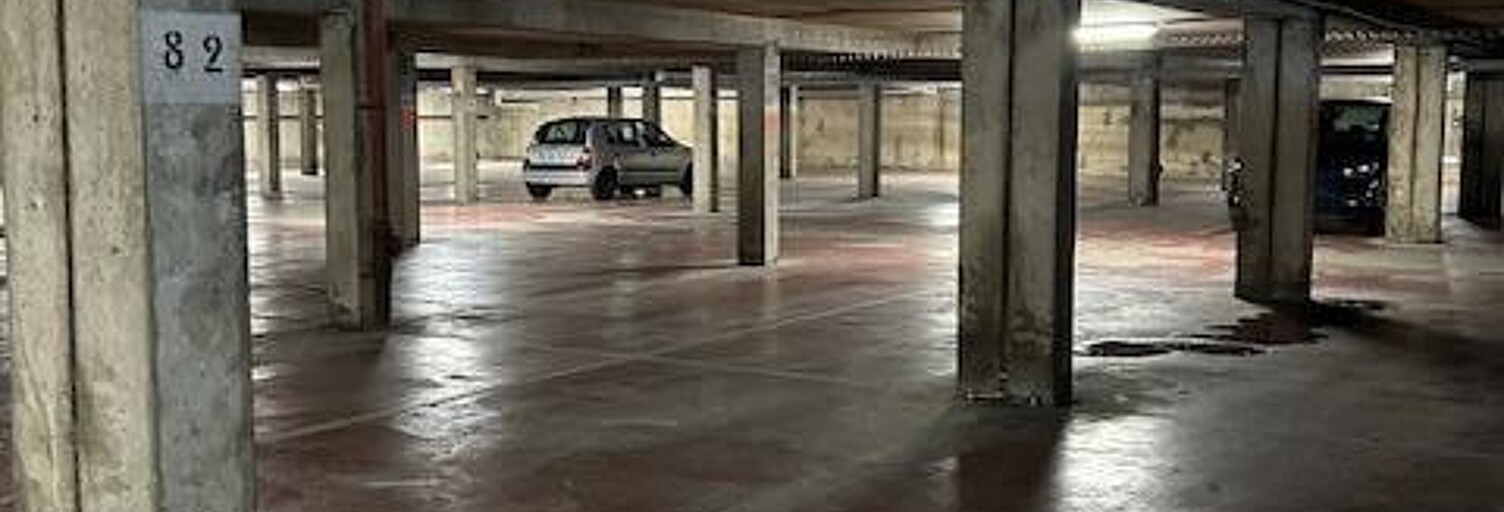 Garage   m² à louer à Poitiers (86000)