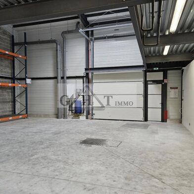 Local industriel 424 m²