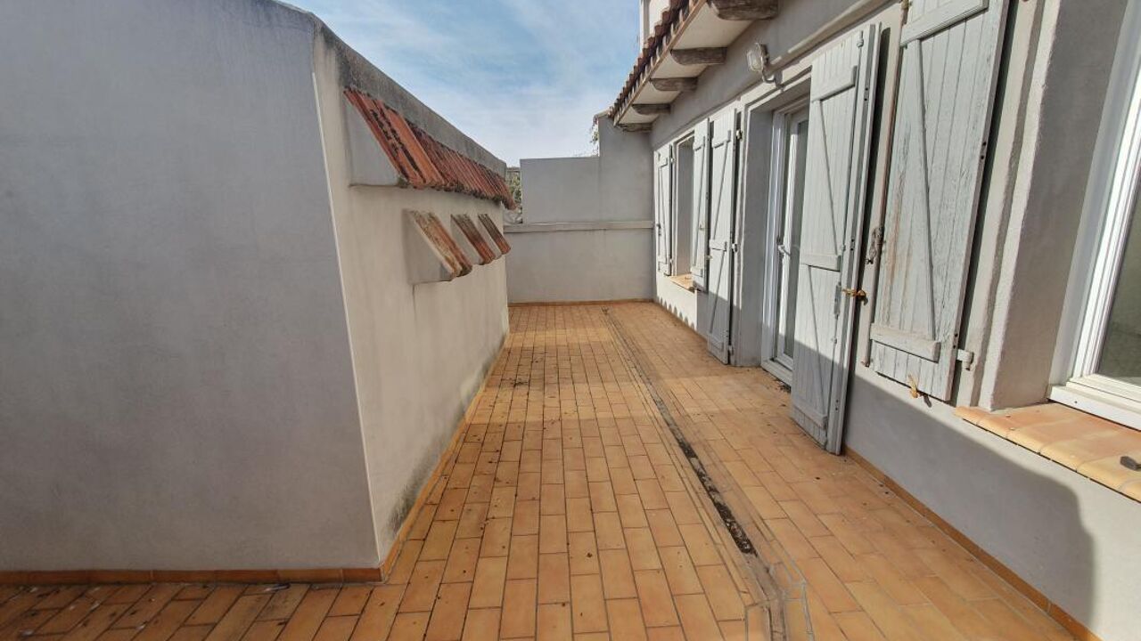 immeuble  pièces 310 m2 à vendre à Vias (34450)