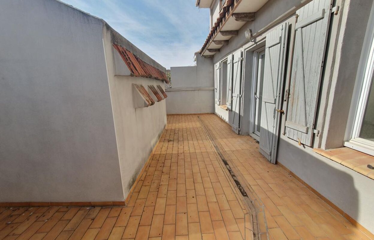 immeuble  pièces 310 m2 à vendre à Vias (34450)