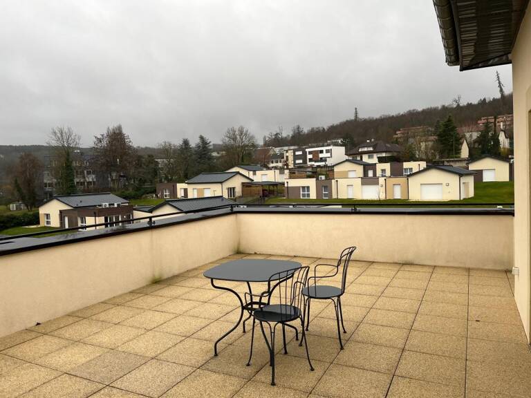 Appartement À Louer meublé - petit déjeuner inclus -chauffages et électricité inclus dans les charges — photo 1