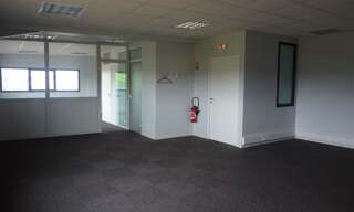 Bureau  80 m² à louer à Grenade (31330)