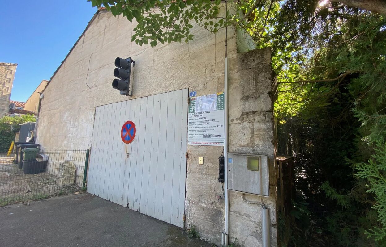 commerce  pièces 211 m2 à vendre à Maussane-les-Alpilles (13520)