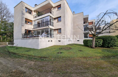 location appartement 1 350 € CC /mois à proximité de Pontarmé (60520)