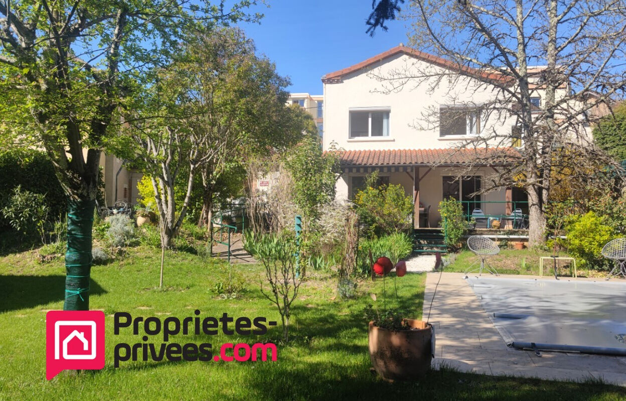 maison 6 pièces 197 m2 à vendre à Cahors (46000)