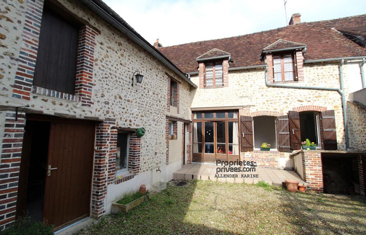 Vente maison 6 pièces 160 m² Villeneuve-sur-Yonne (89500)