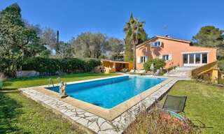 Maison 9 Pièces 181 m² à vendre à Mougins (06250)