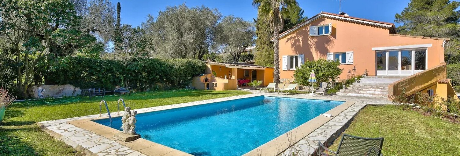Maison 9 Pièces 181 m² à vendre à Mougins (06250)