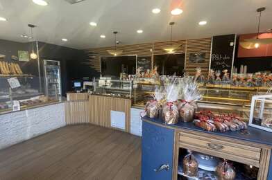 Commerce  327000 €