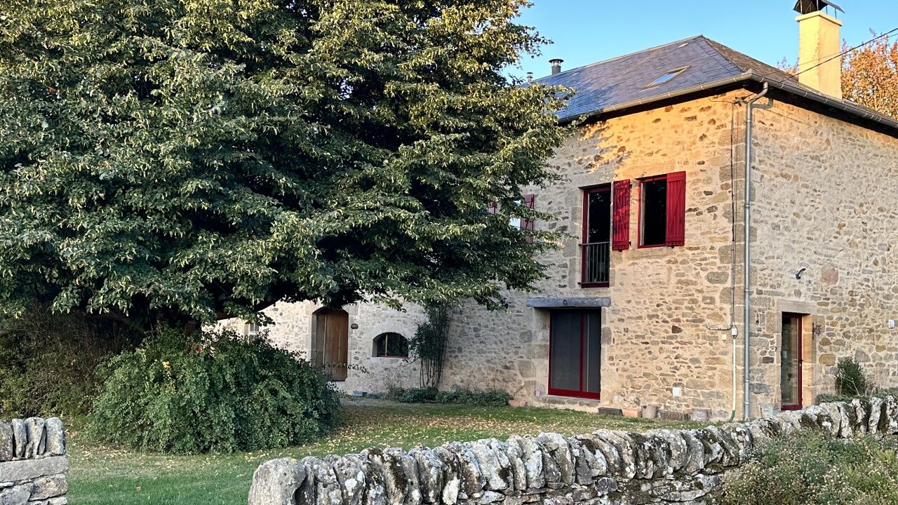 maison 9 pièces 300 m2 à vendre à Gorses (46210)