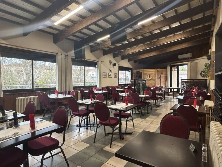 Restaurant — photo 1