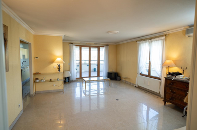 Appartement 4 pièces 385000 €