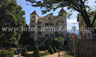 Immeuble   m² à vendre à Le Cheylard (07160)