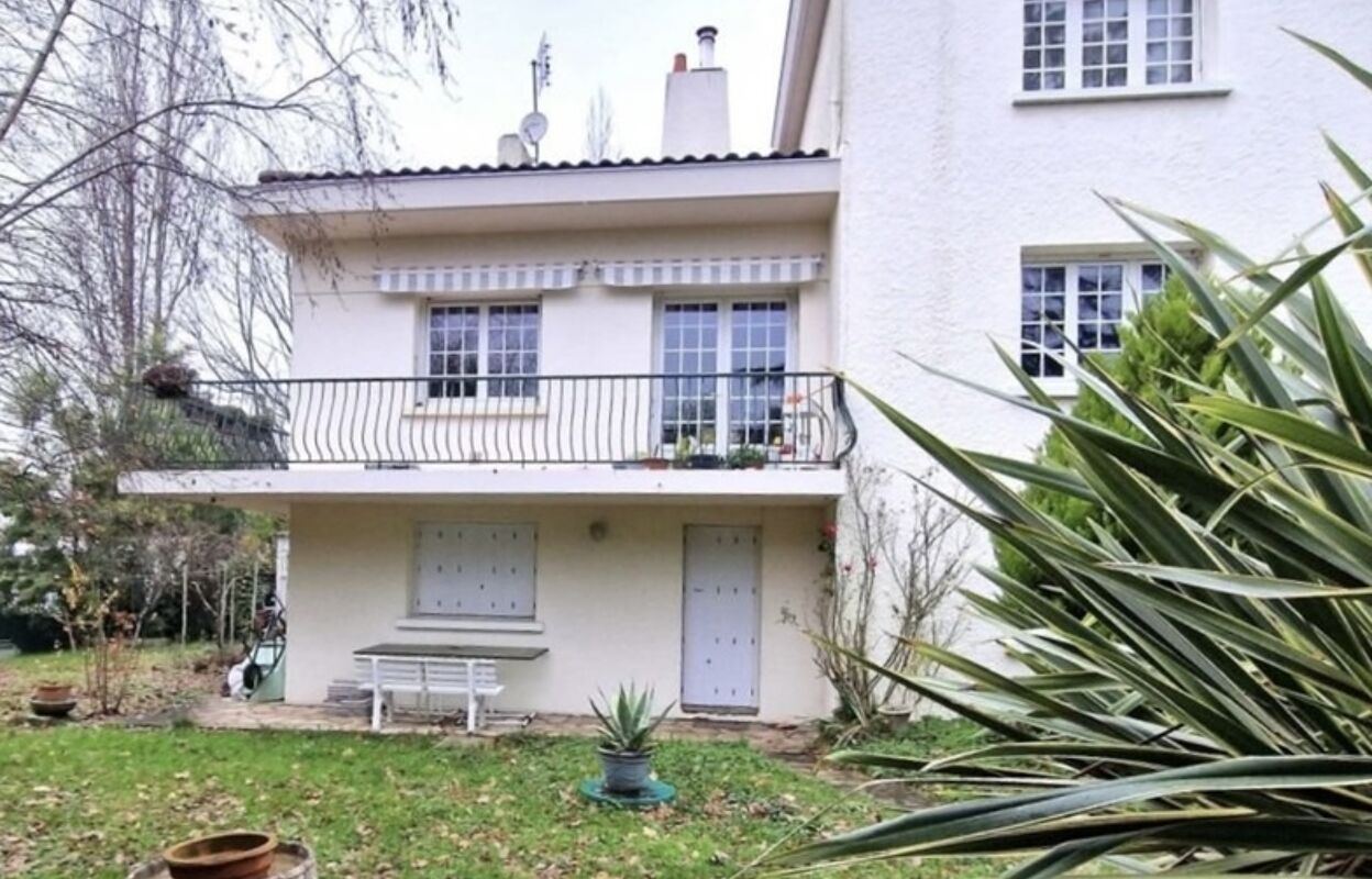 maison 6 pièces 147 m2 à vendre à L'Aiguillon-sur-Vie (85220)