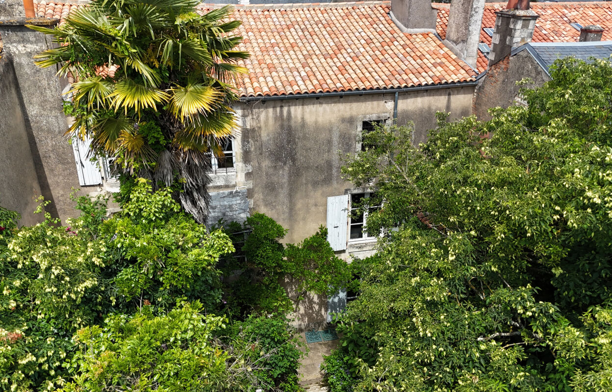 maison 8 pièces 300 m2 à vendre à Poitiers (86000)