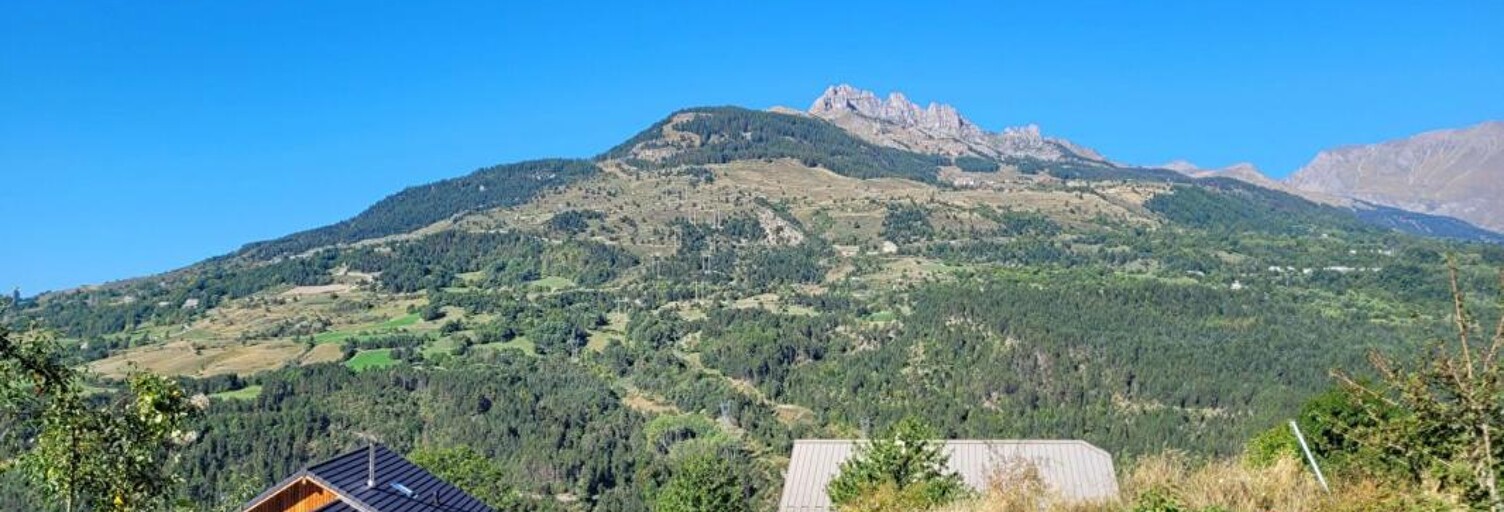 Terrain  797 m² à vendre à Puy-Saint-Eusèbe (05200)