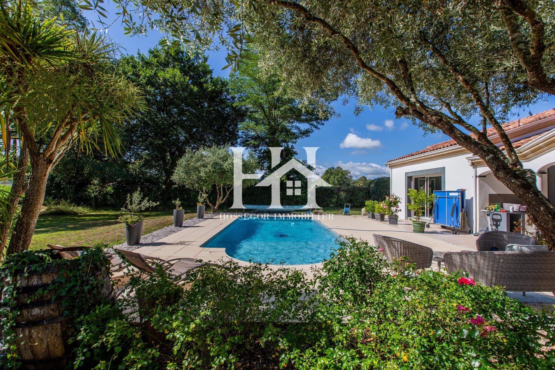 Villa / Maison 8 pièces  à vendre Mées 40990