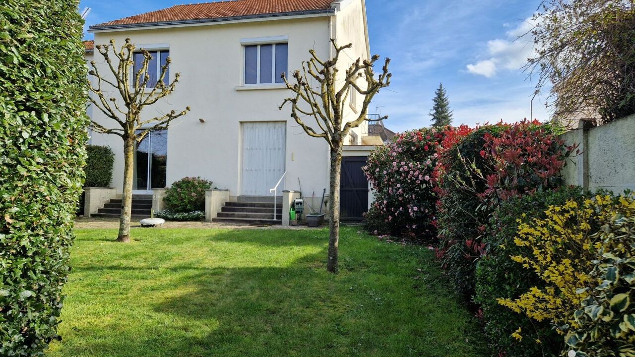 maison 5 pièces 98 m2 à vendre à Cholet (49300)