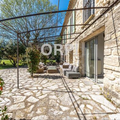 Maison 9 pièces 355 m²