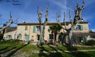 Maison 15 Pièces 455 m² à vendre à Cornillon-Confoux (13250)