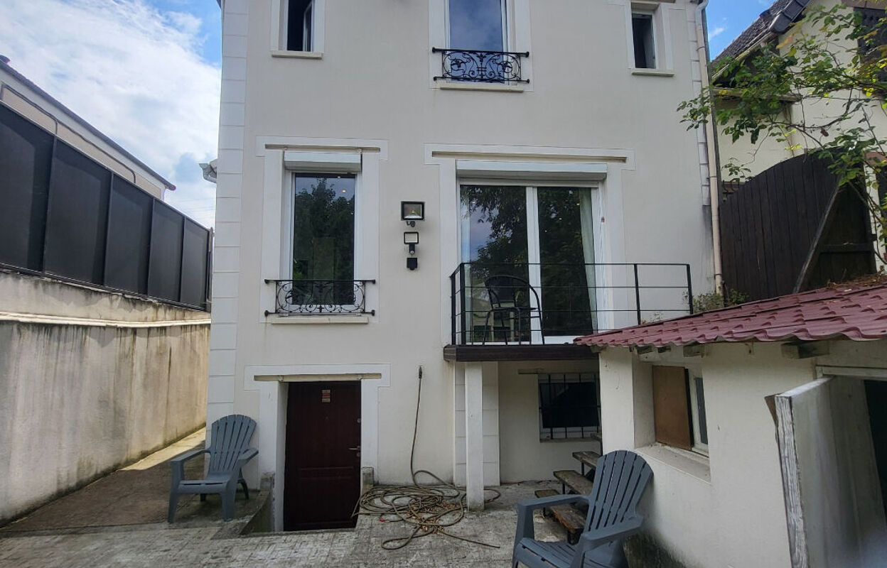 maison 6 pièces 107 m2 à vendre à Argenteuil (95100)