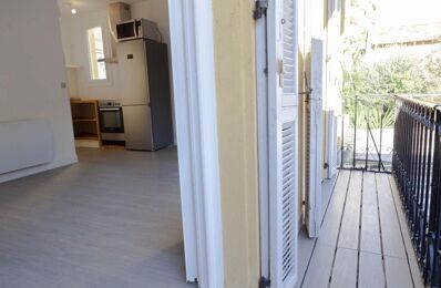 location appartement 1 000 € CC /mois à proximité de Cagnes-sur-Mer (06800)