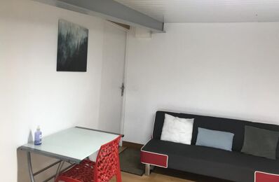 location appartement 390 € CC /mois à proximité de Ferrière-la-Grande (59680)